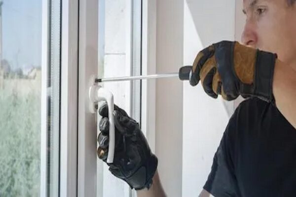 Protecting Your Property: The Benefits of Immediate Emergency Glass Repairs